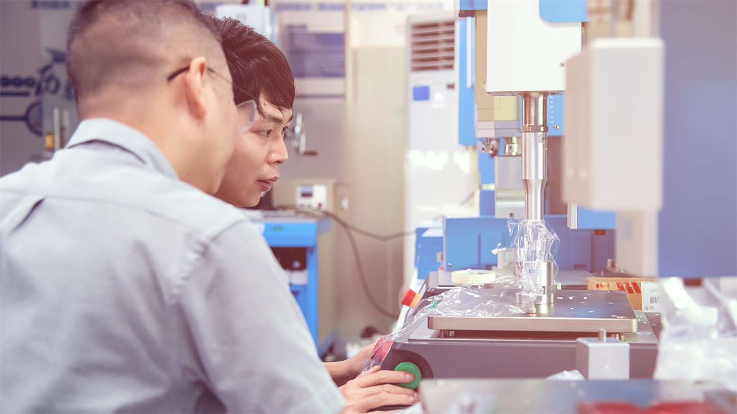 如何維修必能信2000Xea超聲波焊接機？